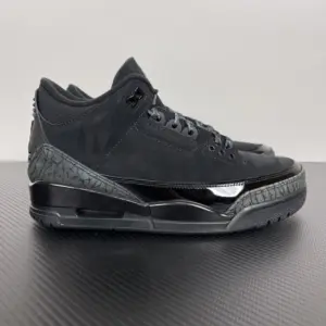 【Y3】【CT8532-001】AJ3 Black cat